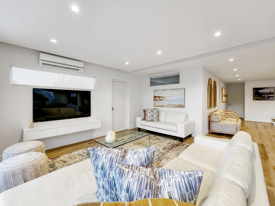 7 Bedroom Property for Sale in Camps Bay Western Cape